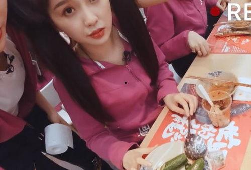 吃瓜爆料王嘉尔虞书欣,娱乐圈的甜蜜邂逅