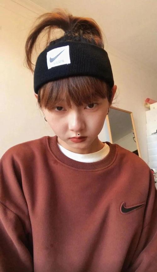 明星网红同款帽子,明星效应下的时尚潮流解析