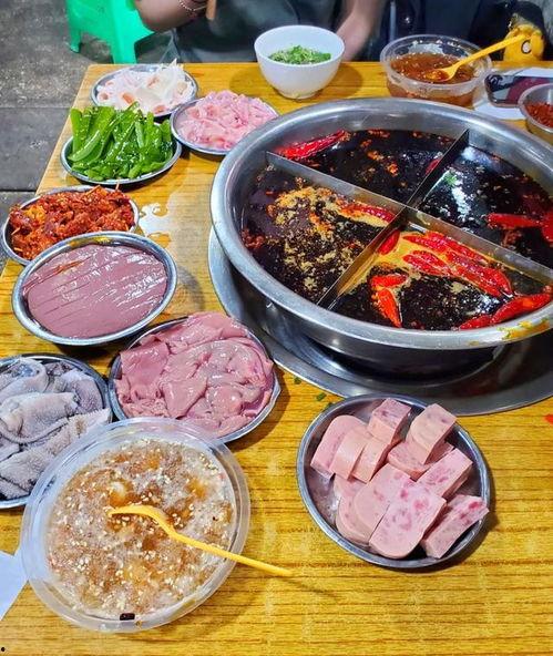 明星网红重庆火锅,明星网红倾情推荐，重庆火锅的独特魅力