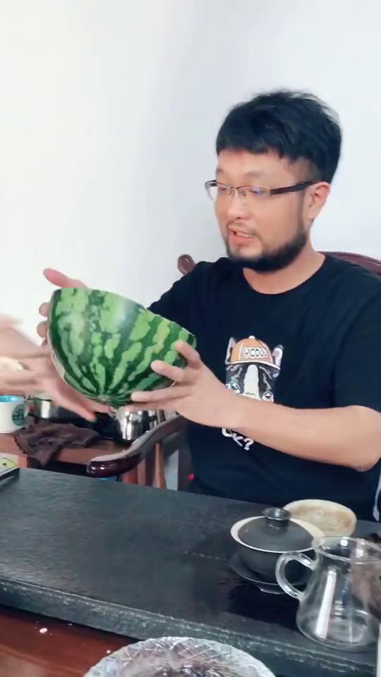 热门吃瓜bgm,揭秘娱乐圈幕后风云