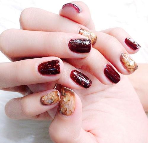 明星网红做美甲,跟随明星脚步，打造个性指尖风采