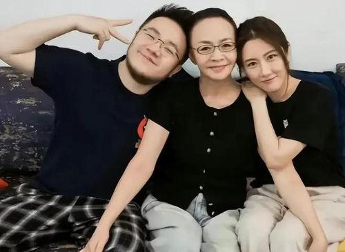 八卦主播专门爆料吃瓜,揭秘娱乐圈那些不为人知的秘密