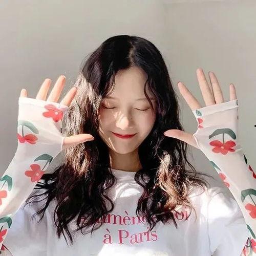 明星网红伞子图片,伞子网红伞下的时尚风采