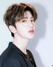 明星网红胖子哥简介,网红界的励志健身达人，从胖到瘦的蜕变之路