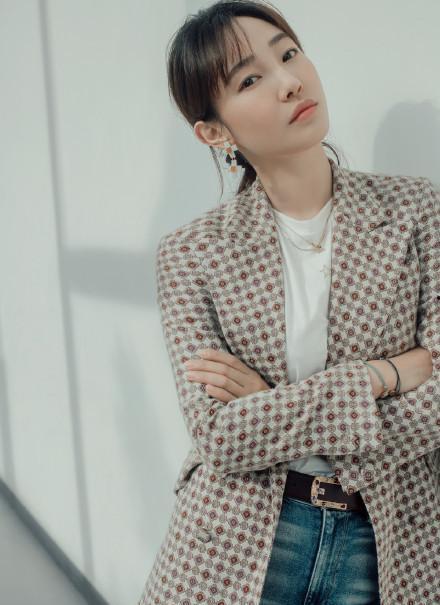 今日吃瓜爆料黄子韬微博,揭秘娱乐圈幕后真相