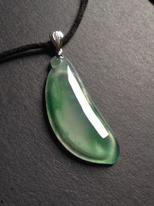 今日推荐翡翠福瓜图片,吉祥如意，财富满溢的家居艺术品