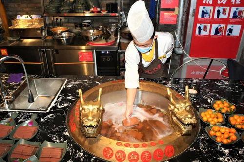 火锅店明星网红,火辣美食与人气明星的跨界融合
